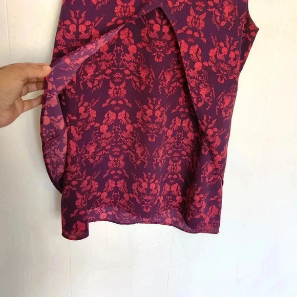 Cabi Overlay Sleeveless Blouse Retro Novelty Print Top Sz S Purple Pink - Picture 10 of 13